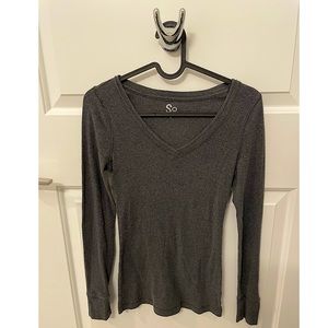 SO brand, Kohl’s gray V-neck